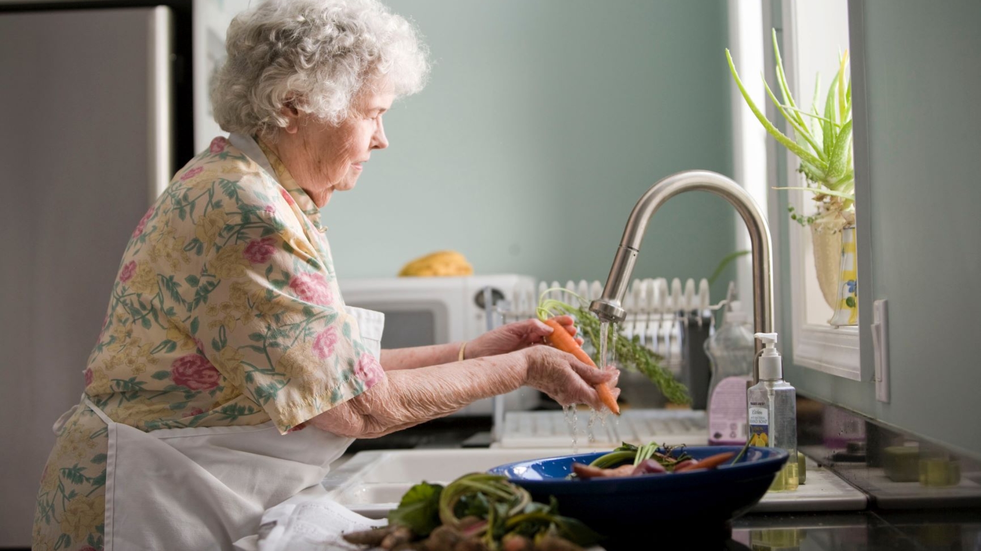 Help the elderly in COVID-19